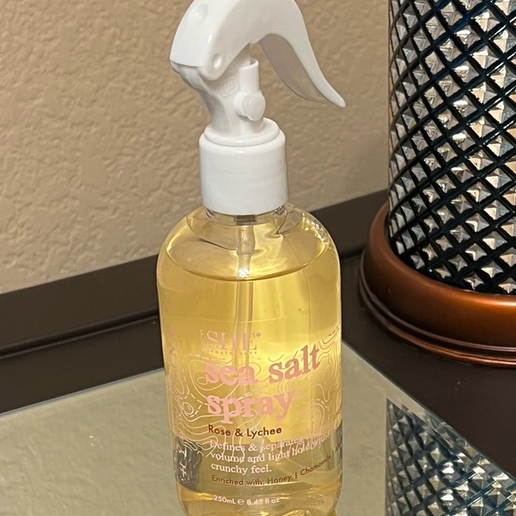 She Sea Salt Spray Rose & Lychee 8.45 fl  oz to get textured hair day at beach - Picture 2 of 10